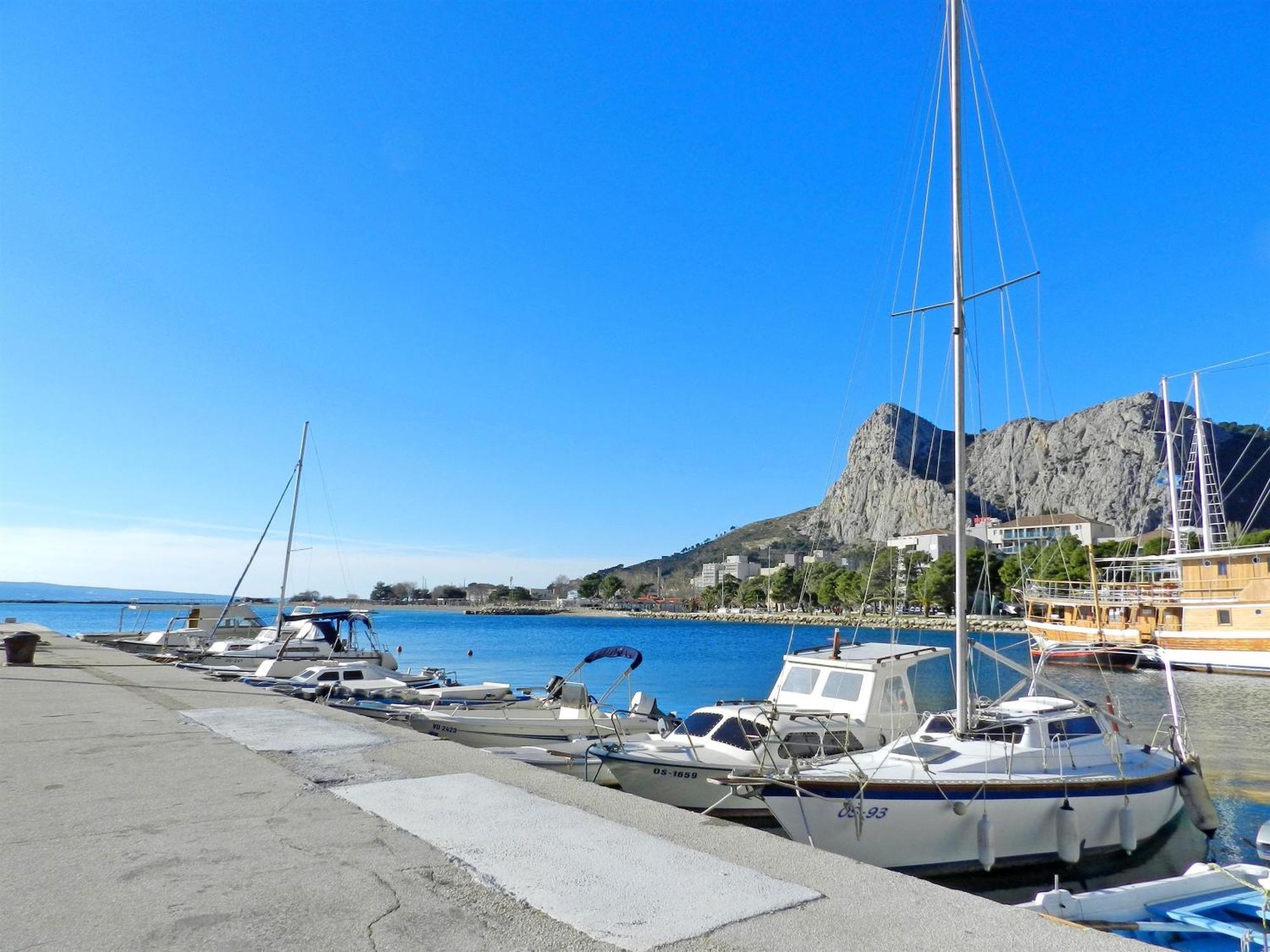 Apartment Antonela Omiš Εξωτερικό φωτογραφία