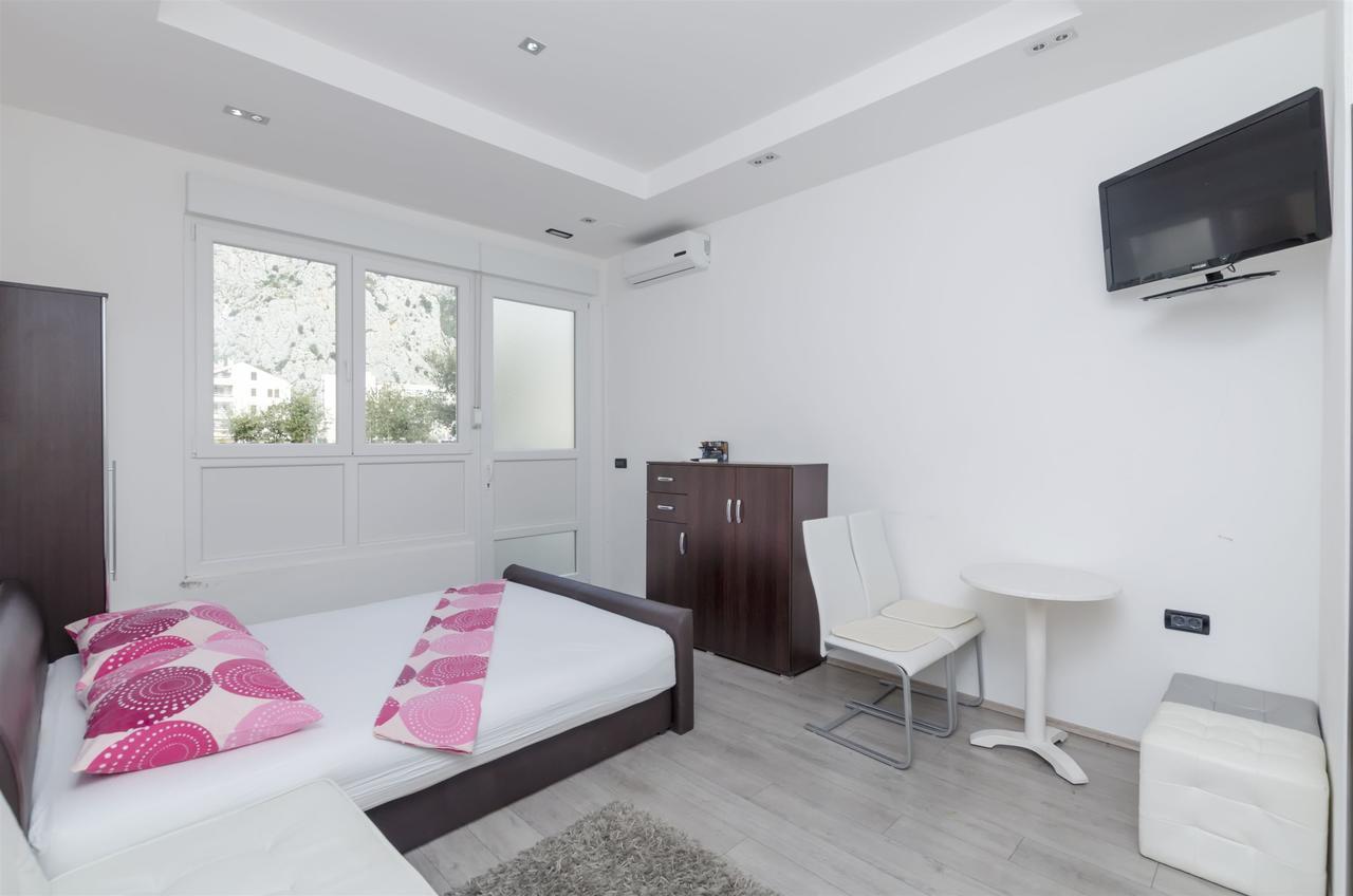 Apartment Antonela Omiš Εξωτερικό φωτογραφία